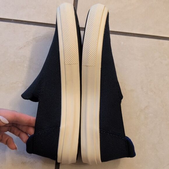 Lot Of 2 Rothys Original Slip On Sneaker Black And Navy Blue Size 6.5 - Picture 3 of 16